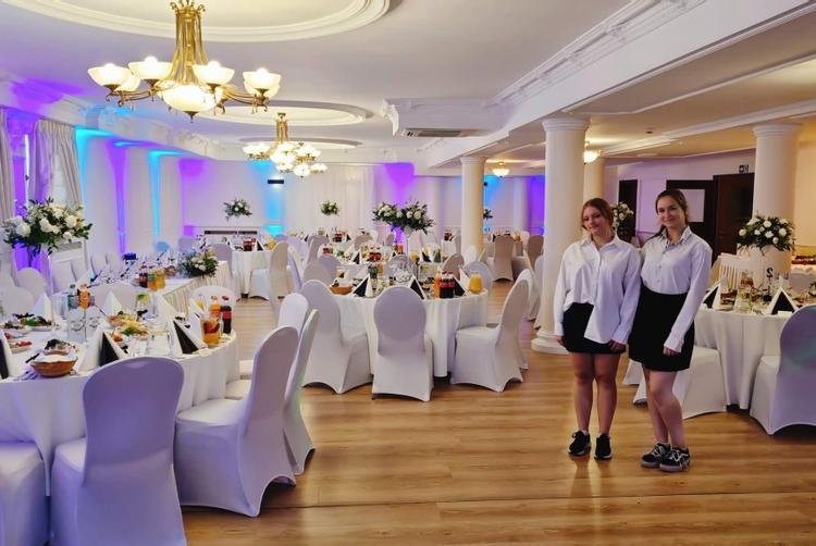 Przyjęcia, komunie, wesela w Hotelu Anin Park w Warszawie